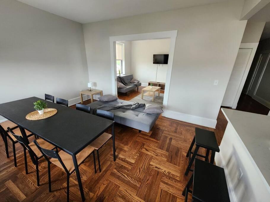 Elegant 2 Bed Gem! Mins From Nyc Lägenhet Union City Exteriör bild